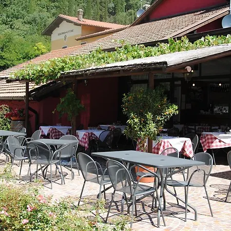 Madonna Delle Vittorie Farm stay *